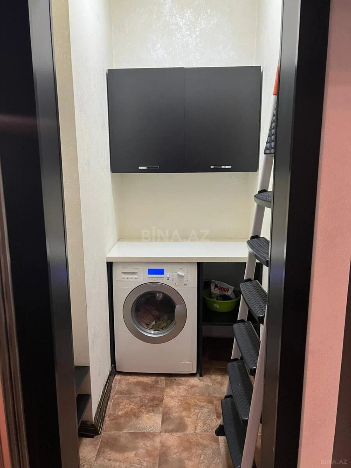 Kirayə verilir 2 otaqlı mənzil 85 m²