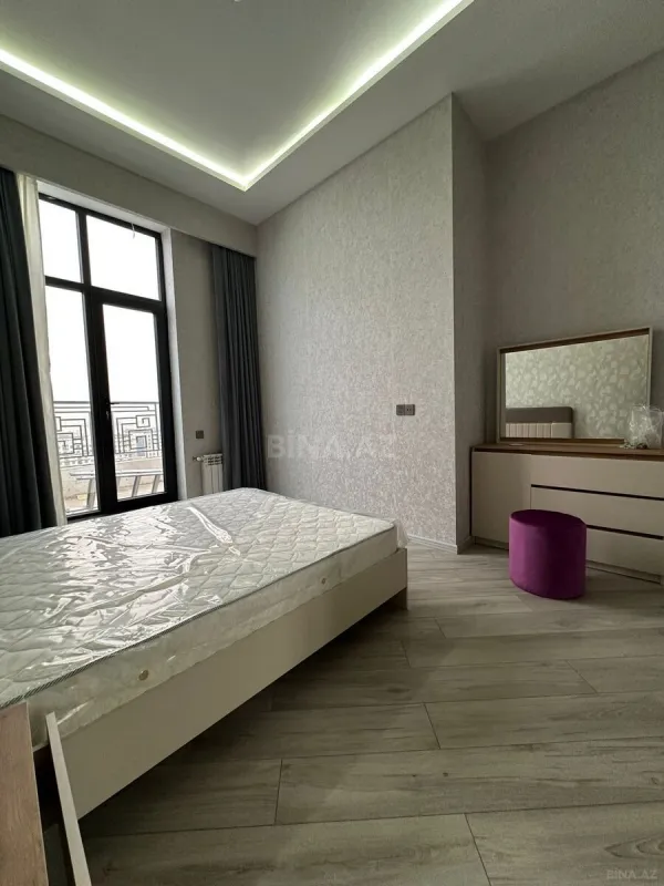 Kirayə verilir 3 otaqlı mənzil 150 m²