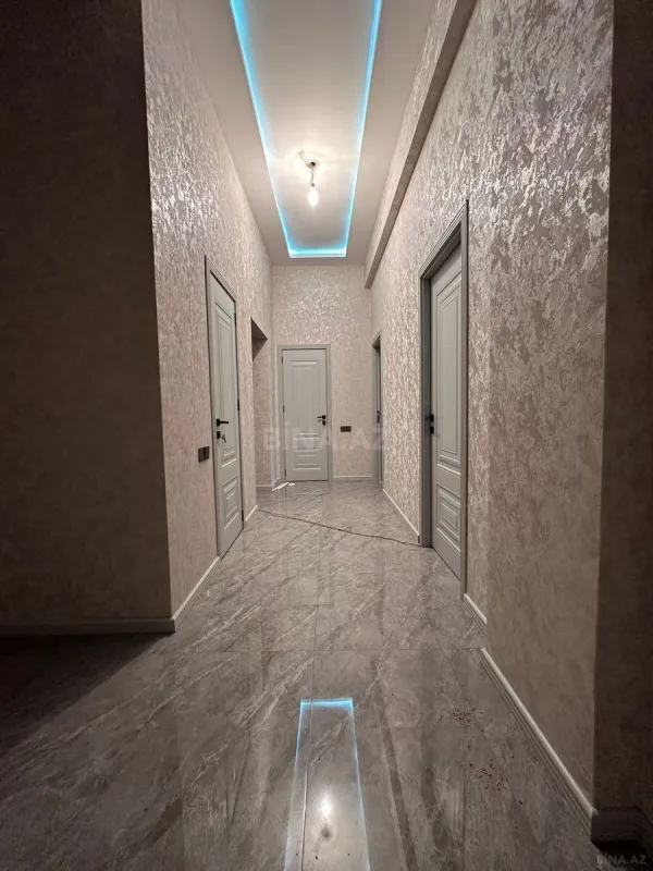 Kirayə verilir 3 otaqlı mənzil 150 m²