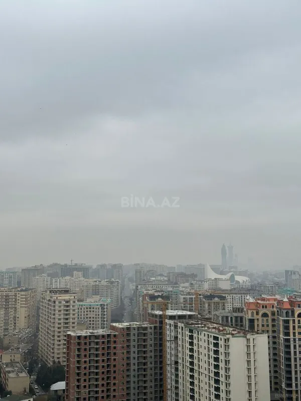 Kirayə verilir 3 otaqlı mənzil 150 m²