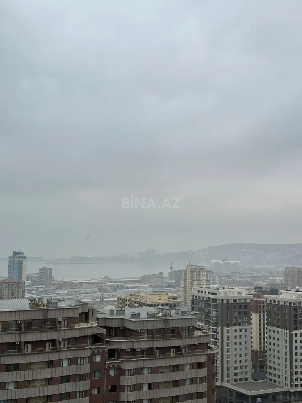 Kirayə verilir 3 otaqlı mənzil 150 m²