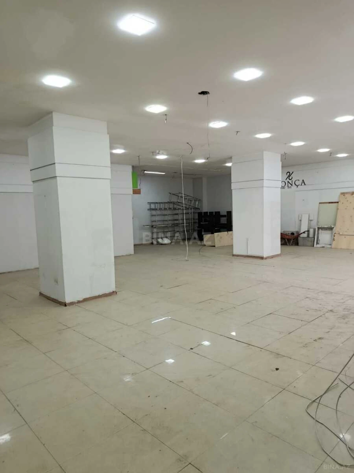 Kirayə verilir obyekt 220 m²