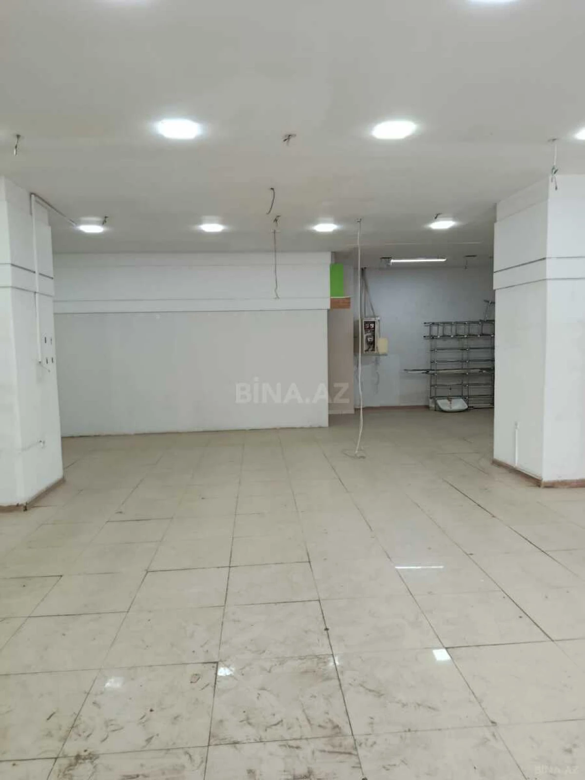 Kirayə verilir obyekt 220 m²