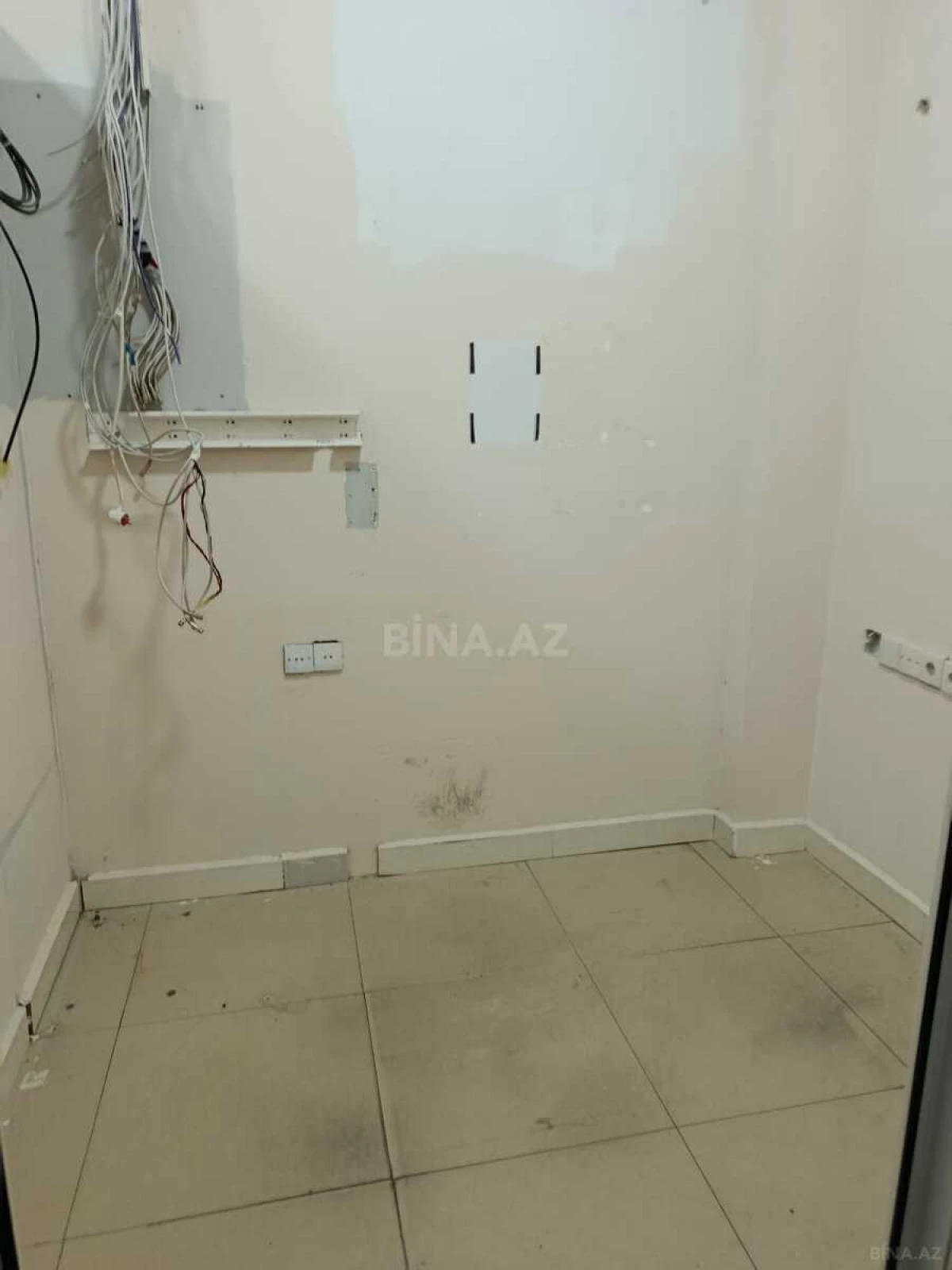 Kirayə verilir obyekt 220 m²