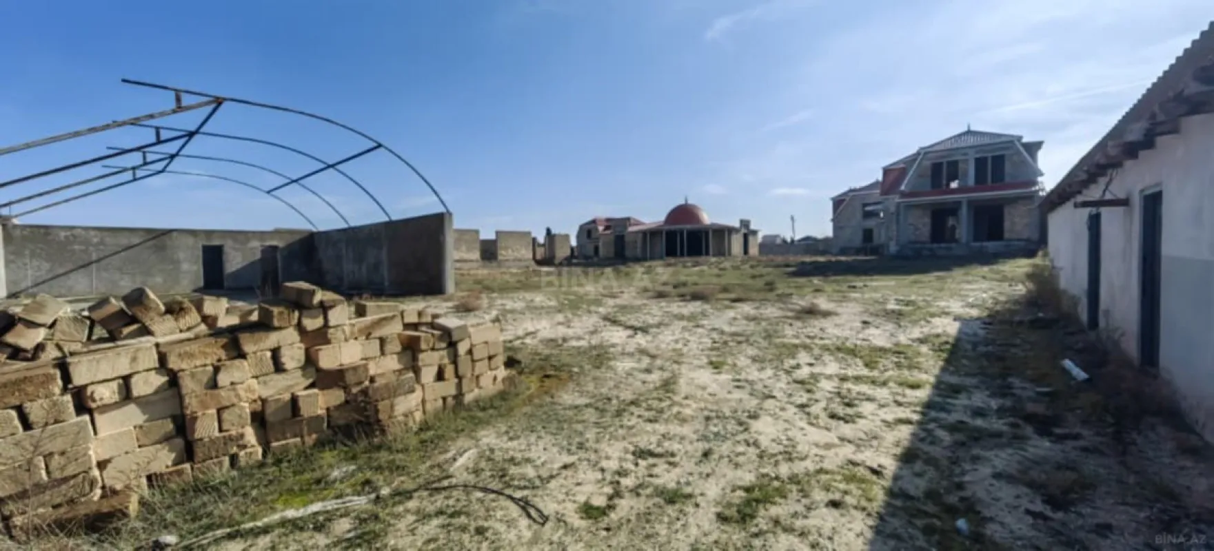 Satılır 20 otaqlı həyət evi 1000 m²