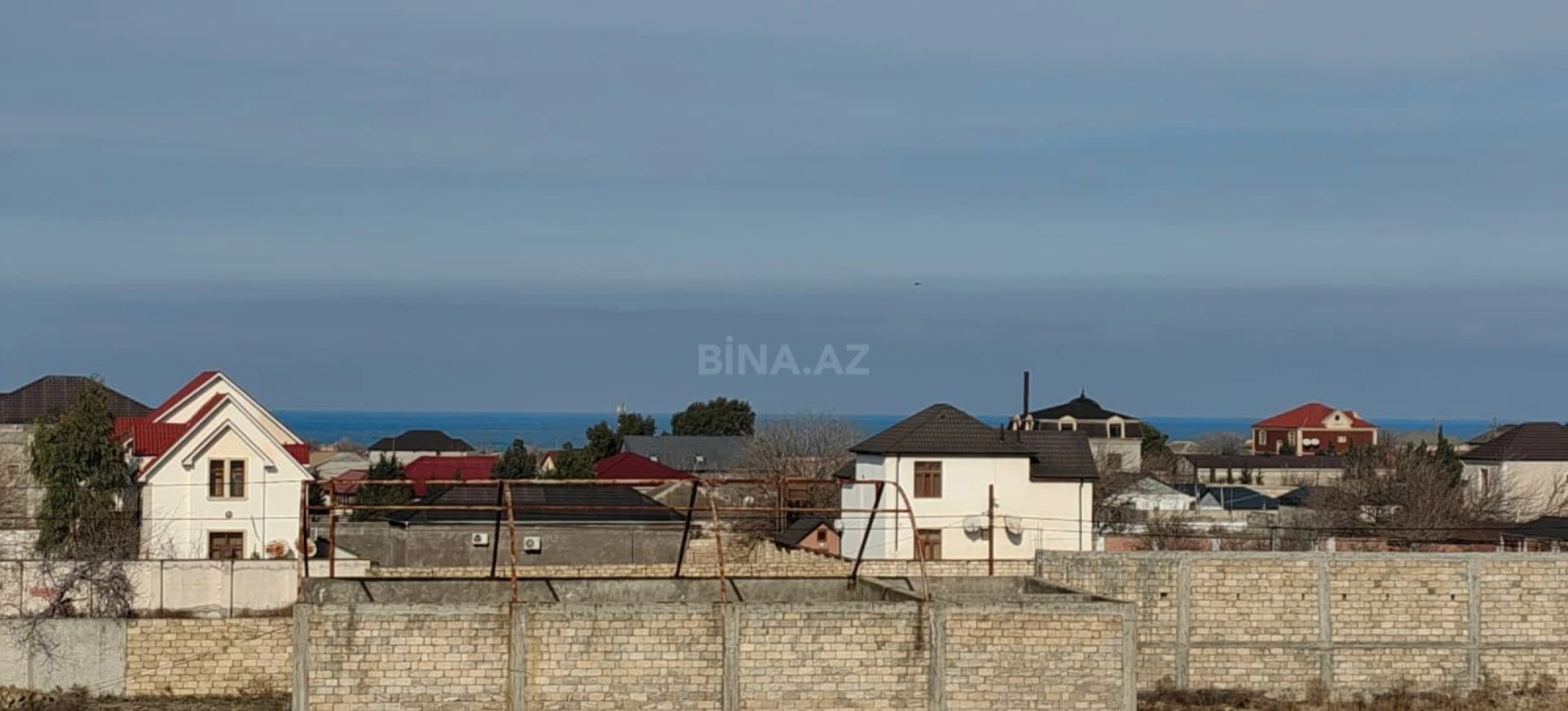 Satılır 20 otaqlı həyət evi 1000 m²