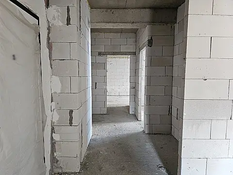 Satılır 3 otaqlı mənzil 170 m²