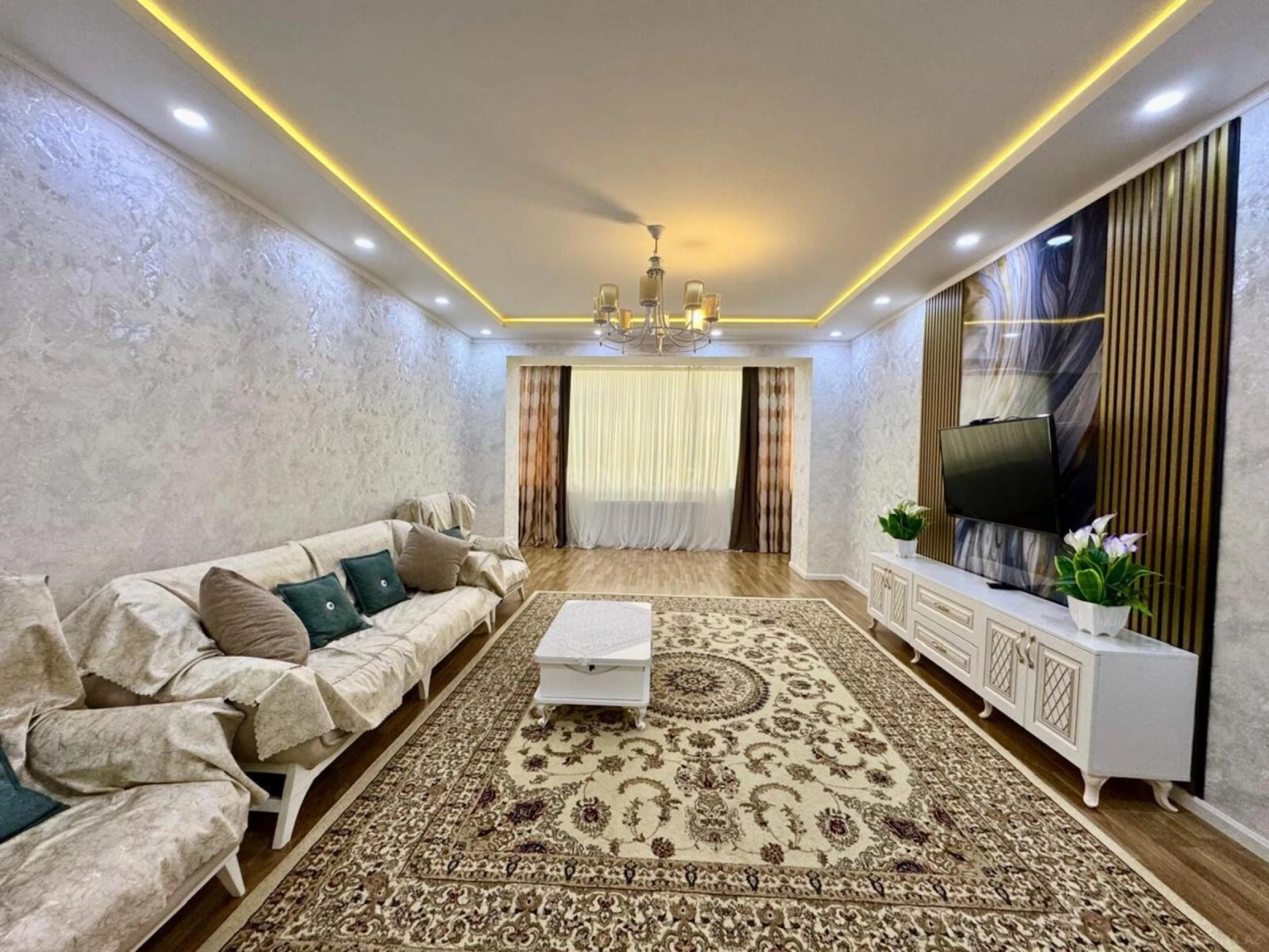 Satılır 3 otaqlı mənzil 130 m²