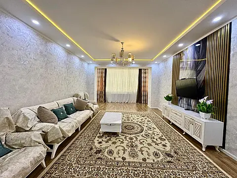 Satılır 3 otaqlı mənzil 130 m²