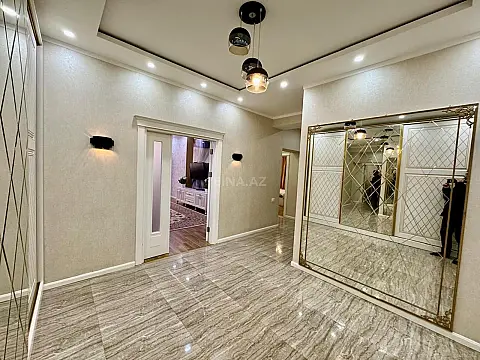 Satılır 3 otaqlı mənzil 130 m²