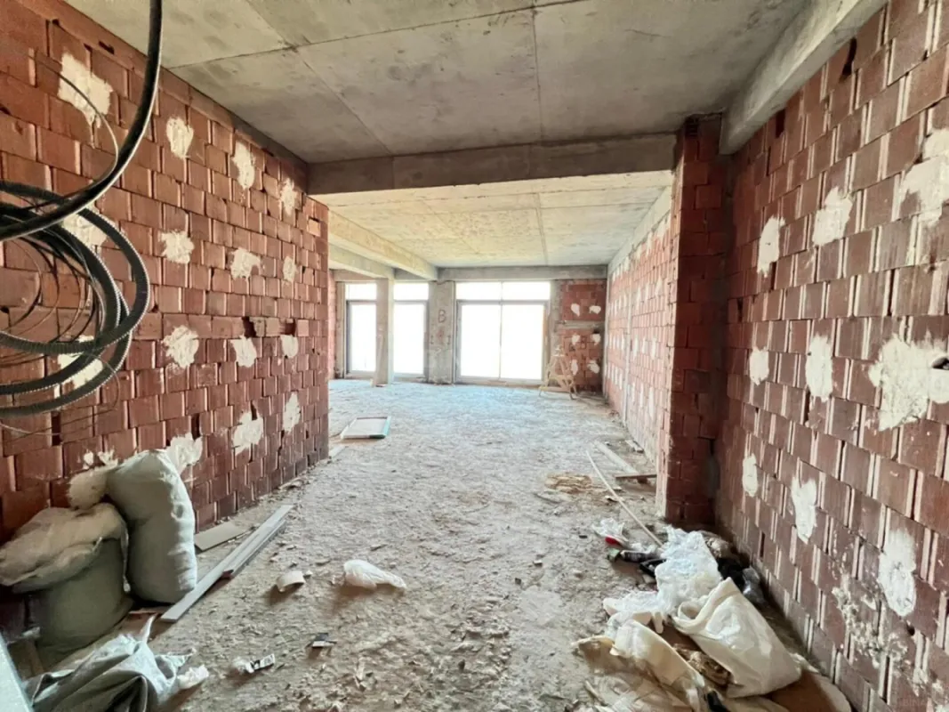 Satılır 2 otaqlı mənzil 85.6 m²