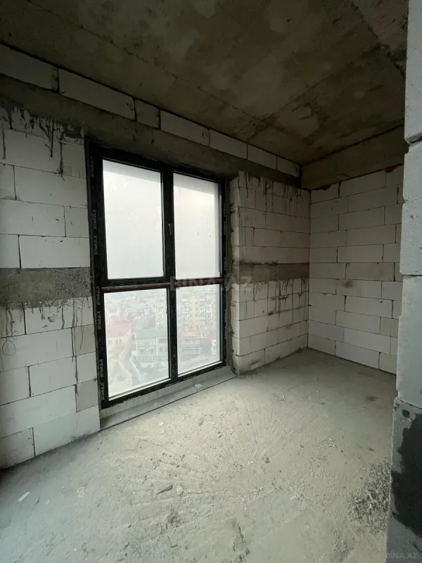 Satılır 3 otaqlı mənzil 170 m²