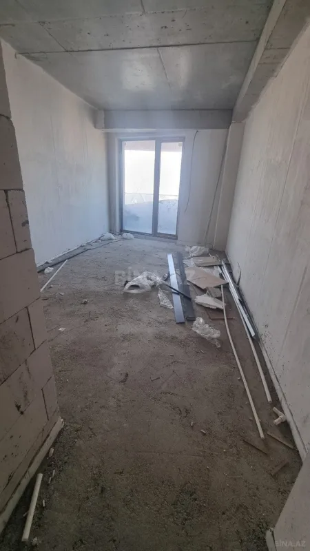 Satılır 3 otaqlı mənzil 170 m²