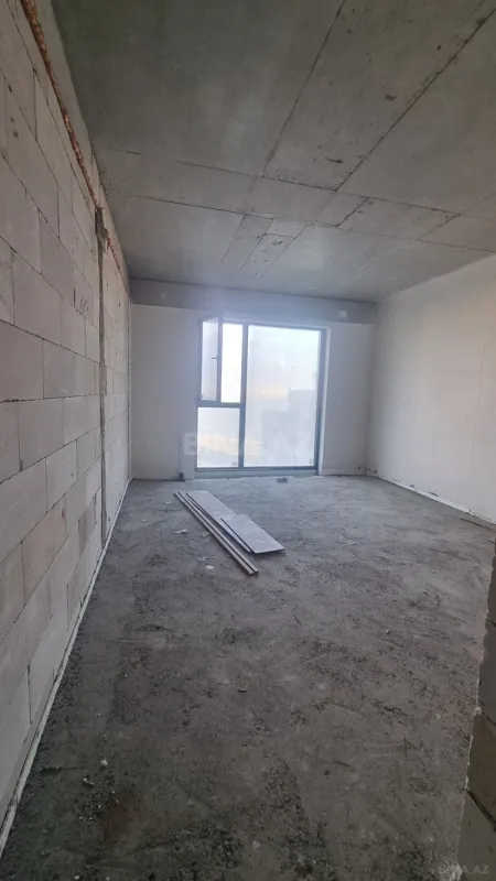 Satılır 3 otaqlı mənzil 170 m²