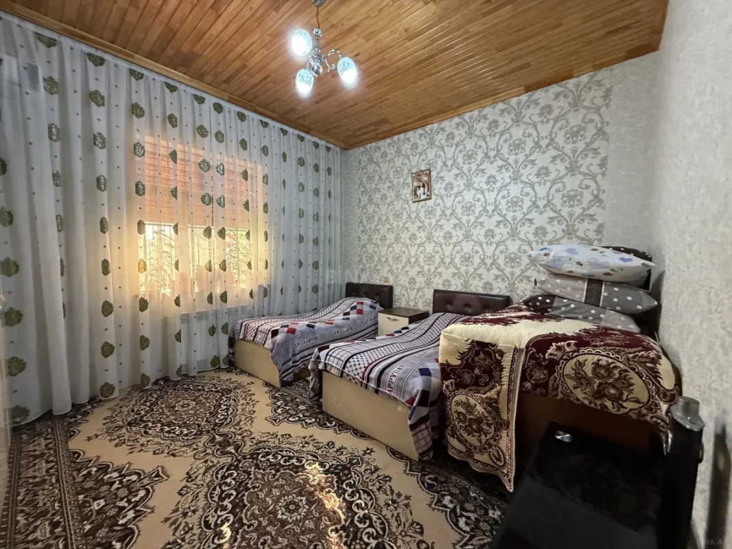Satılır 4 otaqlı həyət evi 130 m²
