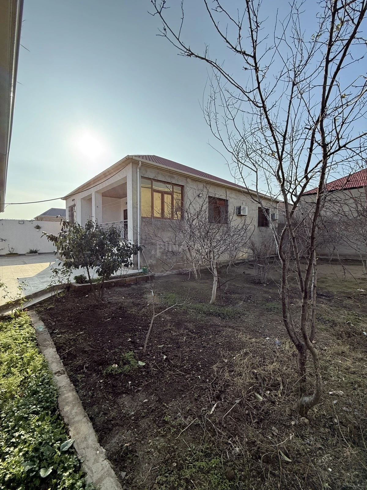 Satılır 4 otaqlı həyət evi 130 m²
