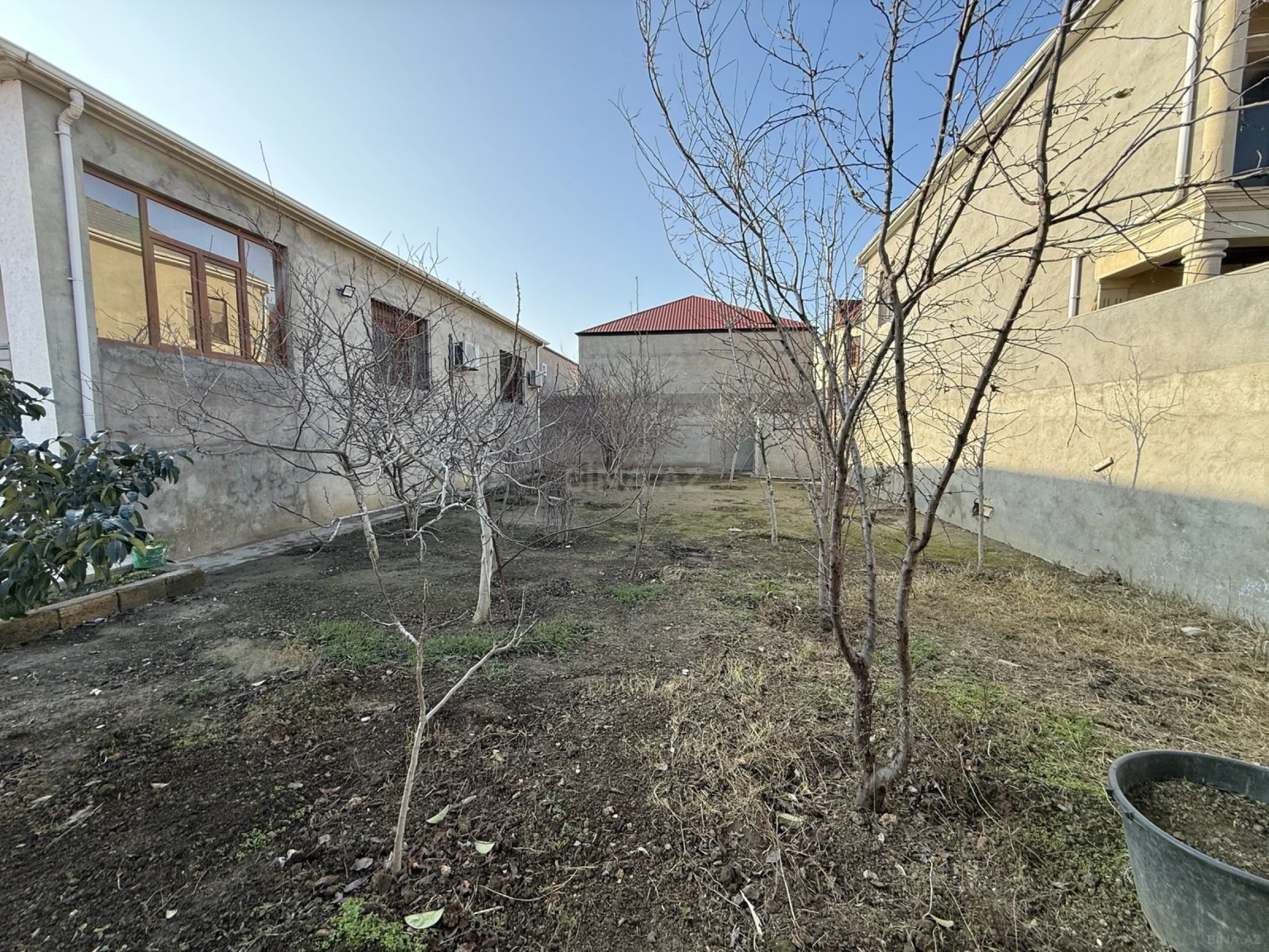 Satılır 4 otaqlı həyət evi 130 m²