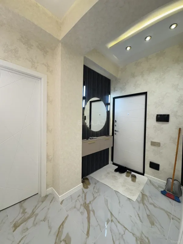 Satılır 2 otaqlı mənzil 85 m²