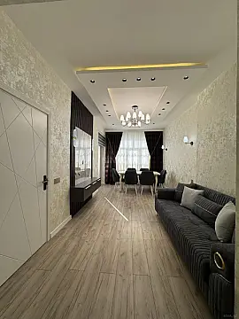 Satılır 2 otaqlı mənzil 85 m²