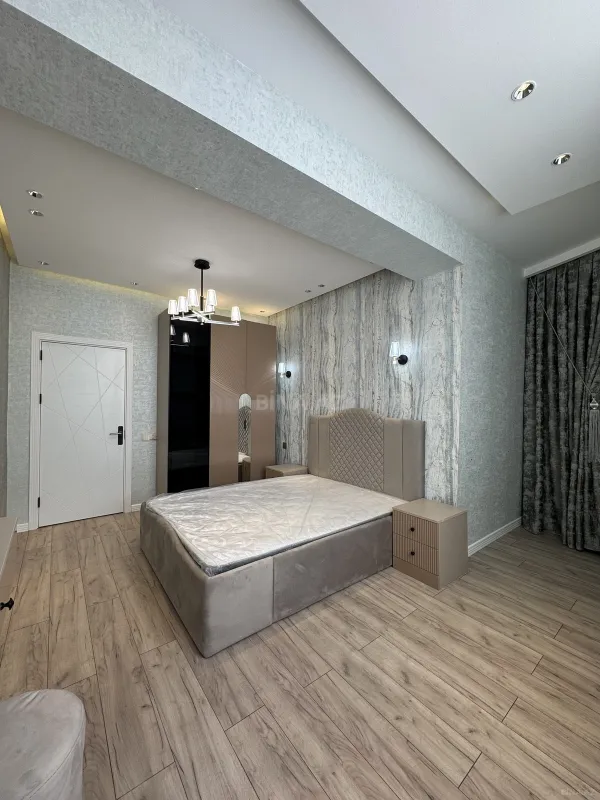 Satılır 2 otaqlı mənzil 85 m²