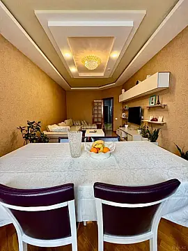 Satılır 2 otaqlı mənzil 92 m²