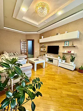 Satılır 2 otaqlı mənzil 92 m² — Bakı, Memar Əcəmi yanı 2 otaq 92.00 m²