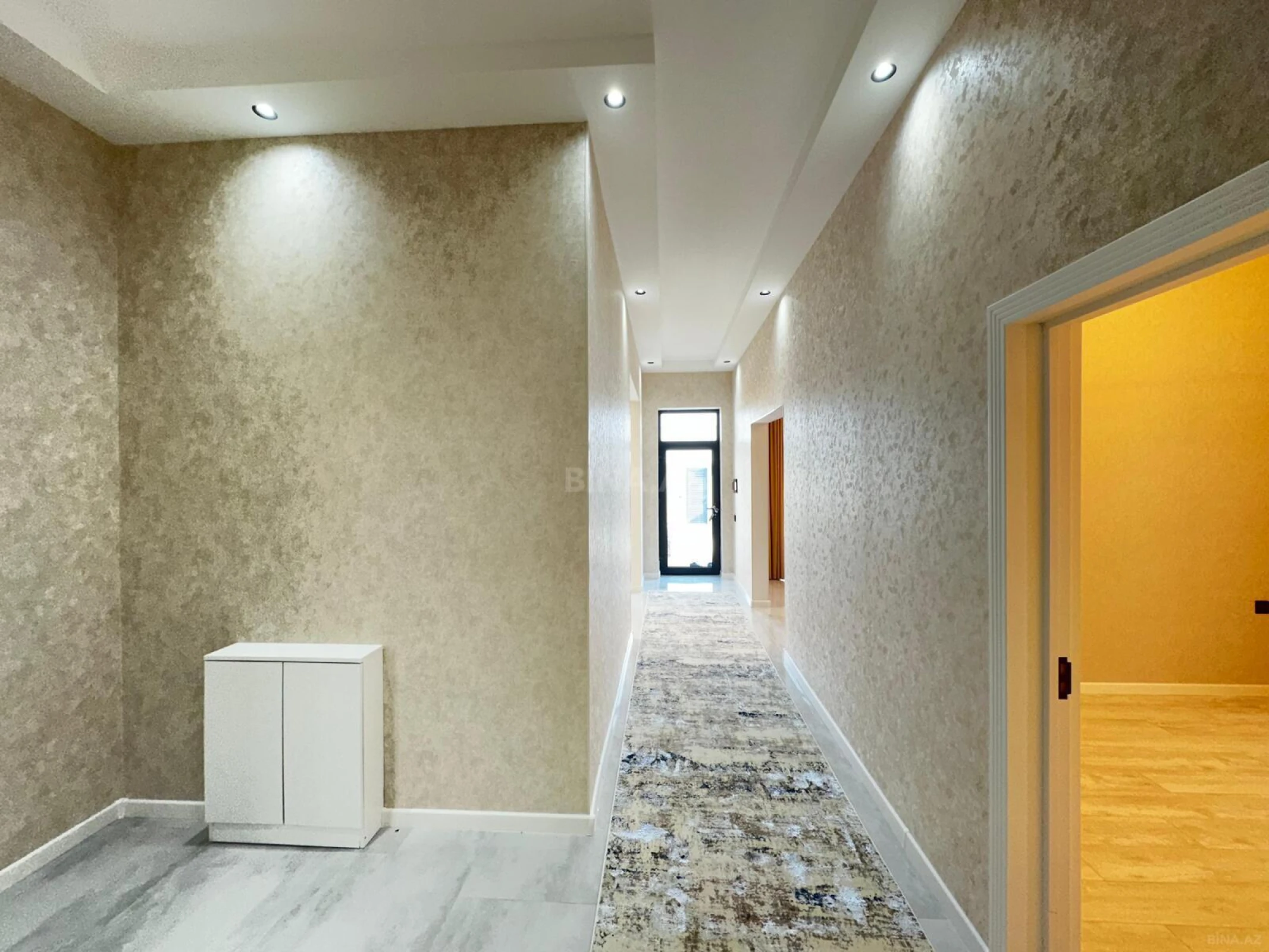 Satılır 4 otaqlı həyət evi 140 m²