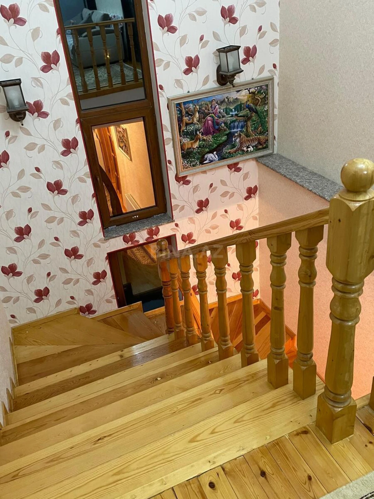 Satılır 8 otaqlı həyət evi 450 m²