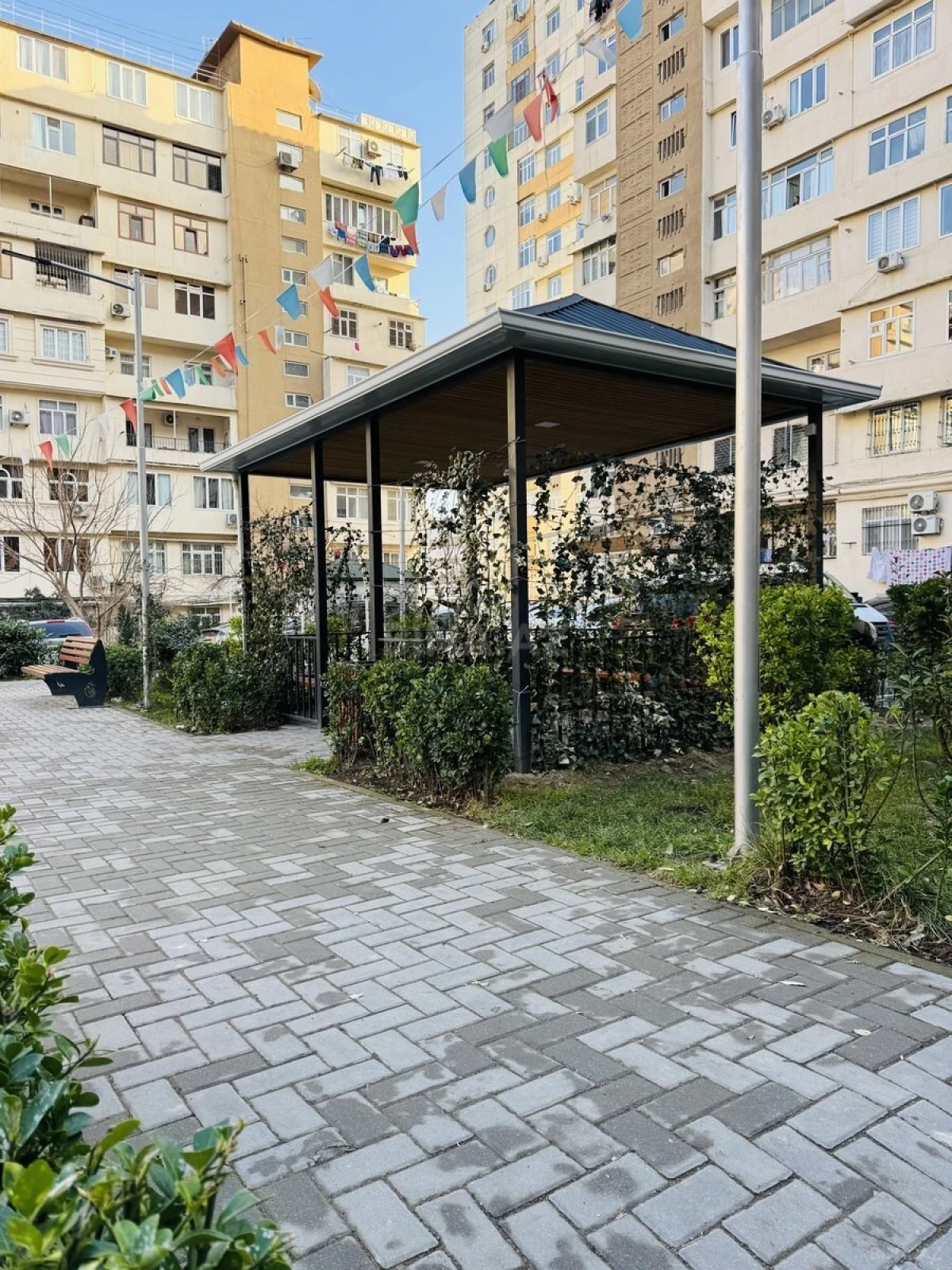 Satılır 2 otaqlı mənzil 45 m²