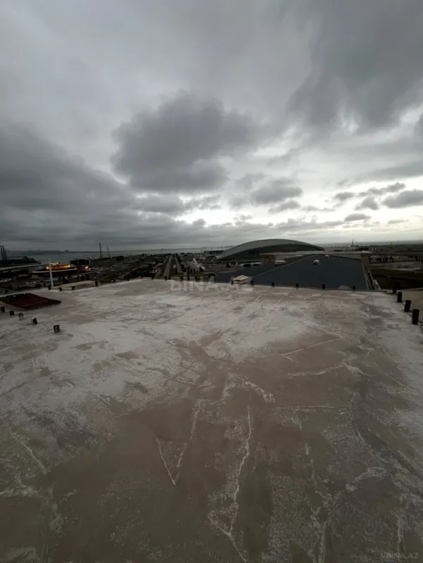 Satılır 5 otaqlı mənzil 260 m²