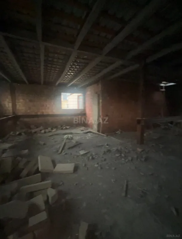 Satılır 5 otaqlı mənzil 260 m²