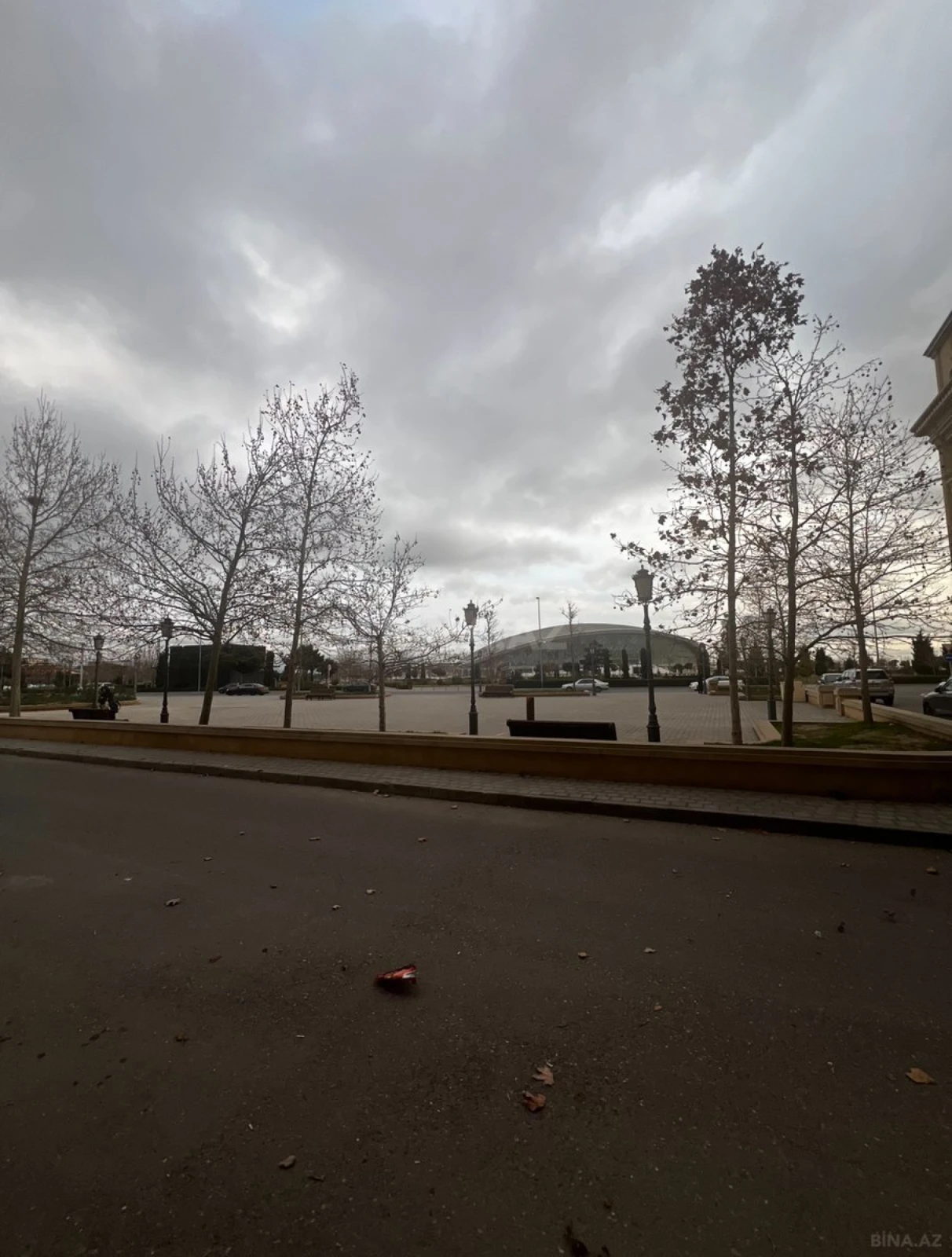 Satılır 5 otaqlı mənzil 260 m²