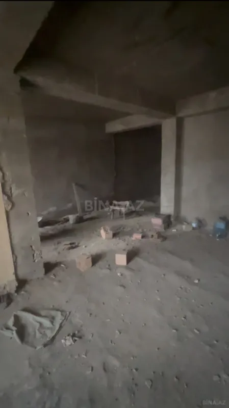 Satılır 5 otaqlı mənzil 260 m²