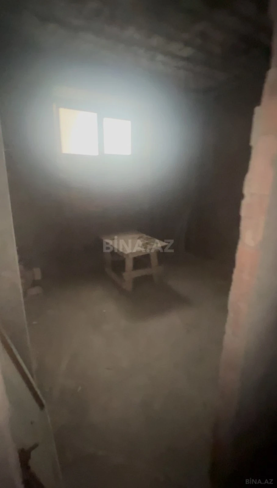 Satılır 5 otaqlı mənzil 260 m²