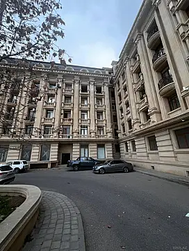 Satılır 5 otaqlı mənzil 260 m² — Bakı, Bayıl 5 otaq 260.00 m²