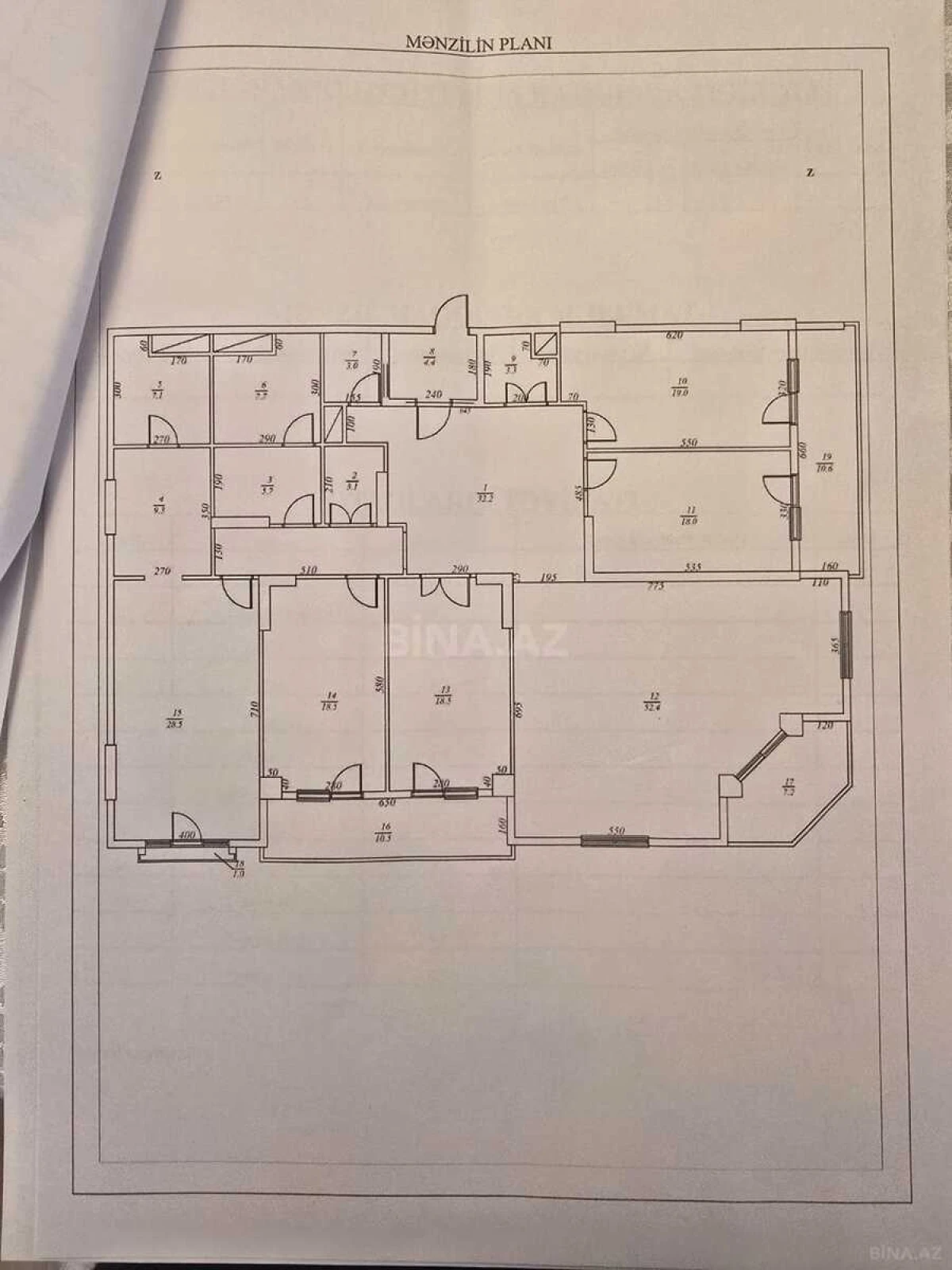 Satılır 5 otaqlı mənzil 252 m²
