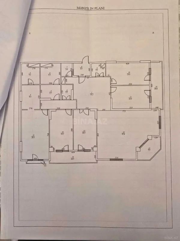Satılır 5 otaqlı mənzil 252 m²