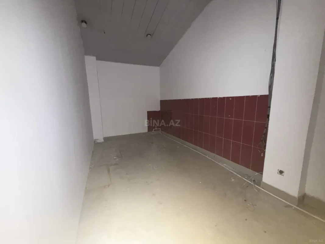 Satılır obyekt 200 m²