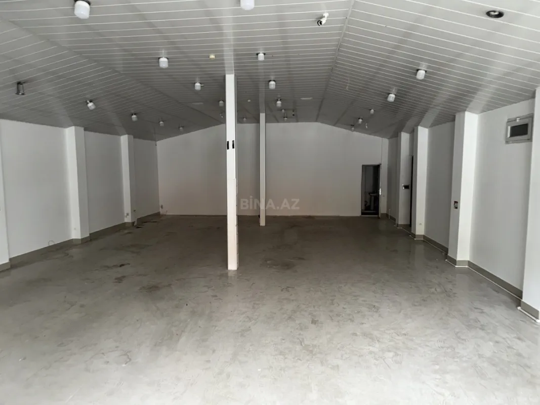 Satılır obyekt 200 m²