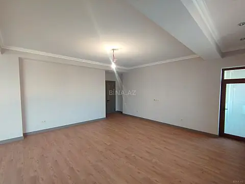 Satılır 4 otaqlı mənzil 175 m²