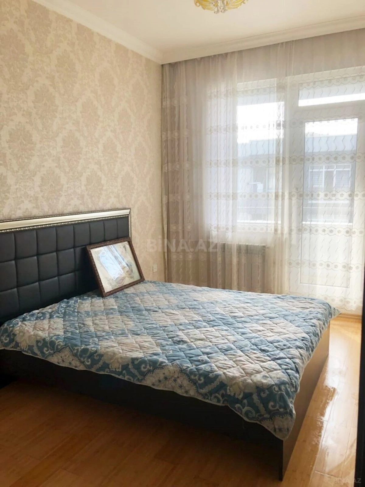Kirayə verilir 2 otaqlı mənzil 60 m²
