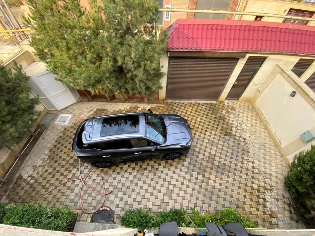 Satılır 5 otaqlı həyət evi 170 m²