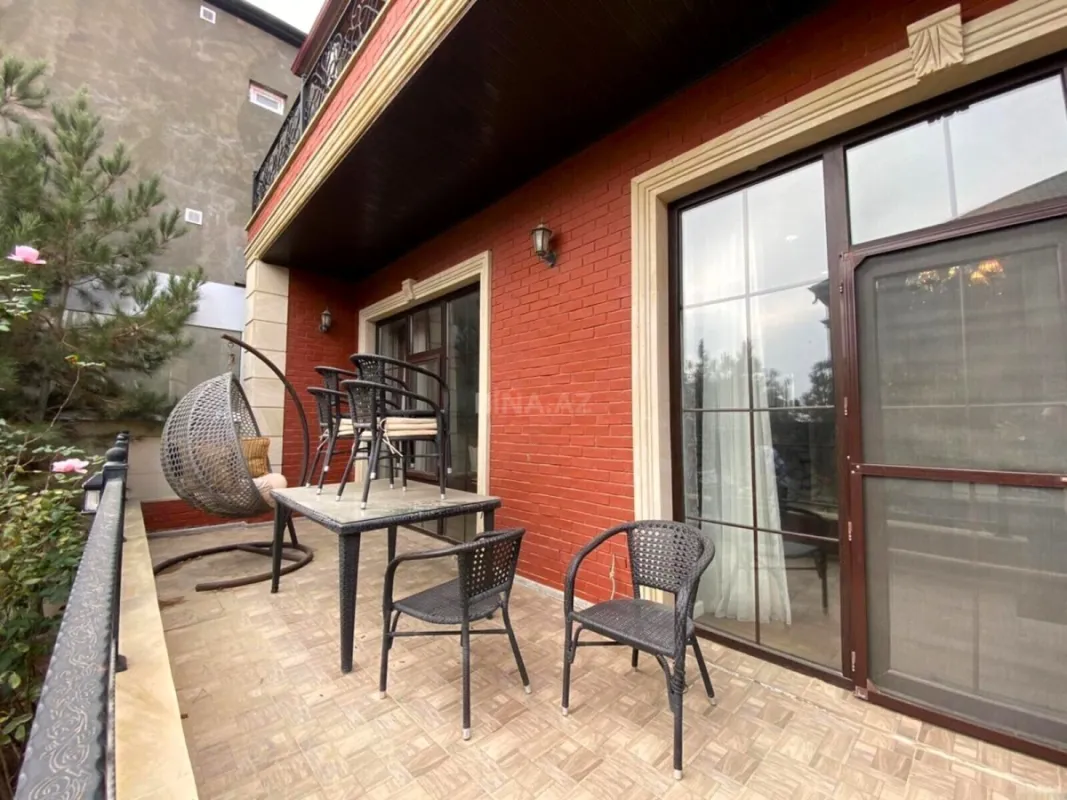 Satılır 5 otaqlı həyət evi 170 m²