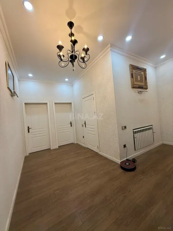 Satılır 5 otaqlı həyət evi 170 m²