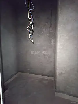 Satılır 4 otaqlı mənzil 180 m²