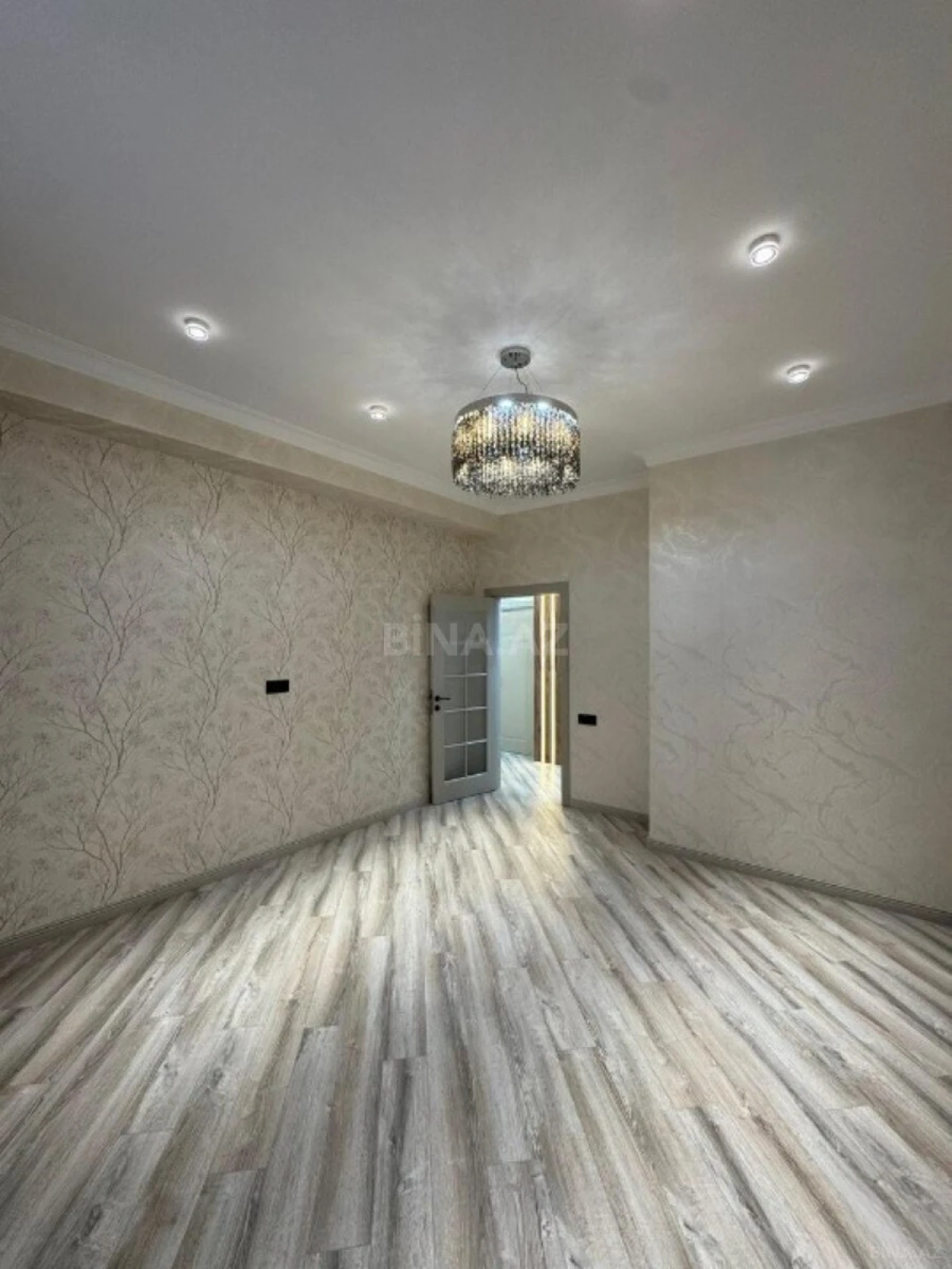 Satılır 3 otaqlı mənzil 87 m²