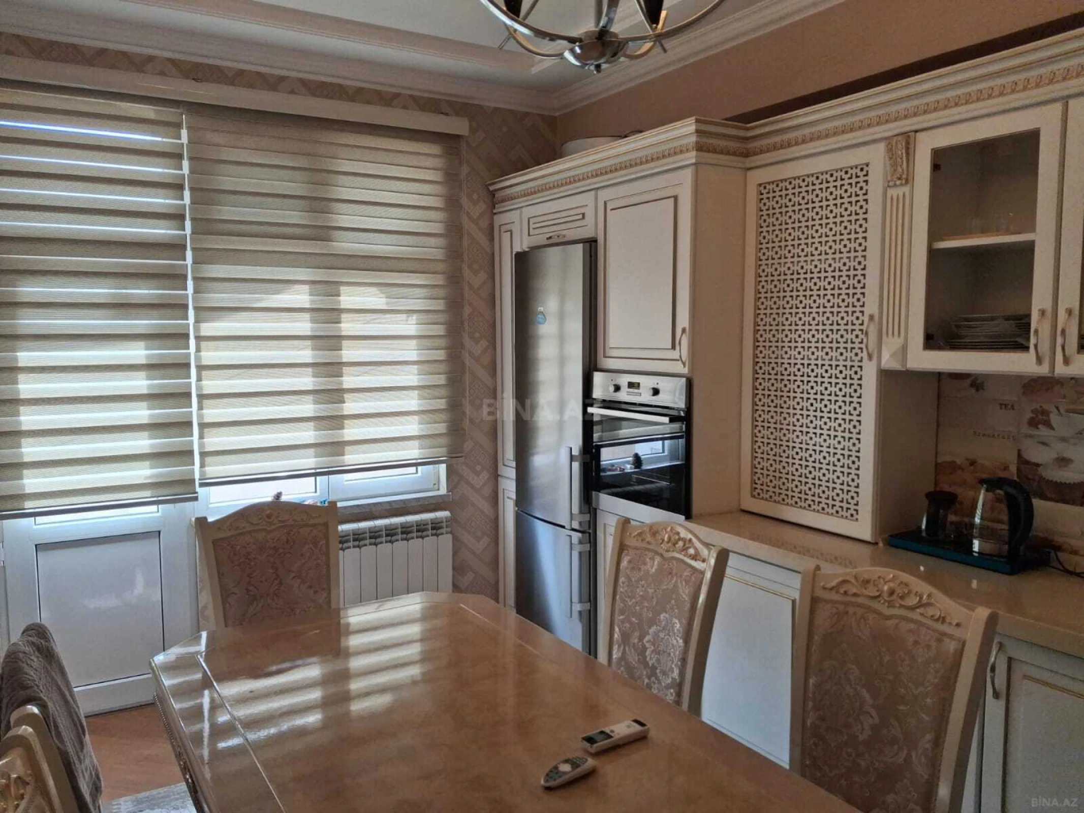 Satılır 3 otaqlı mənzil 132 m²