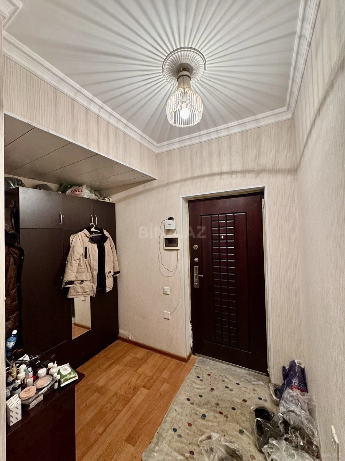 Satılır 2 otaqlı mənzil 58 m²