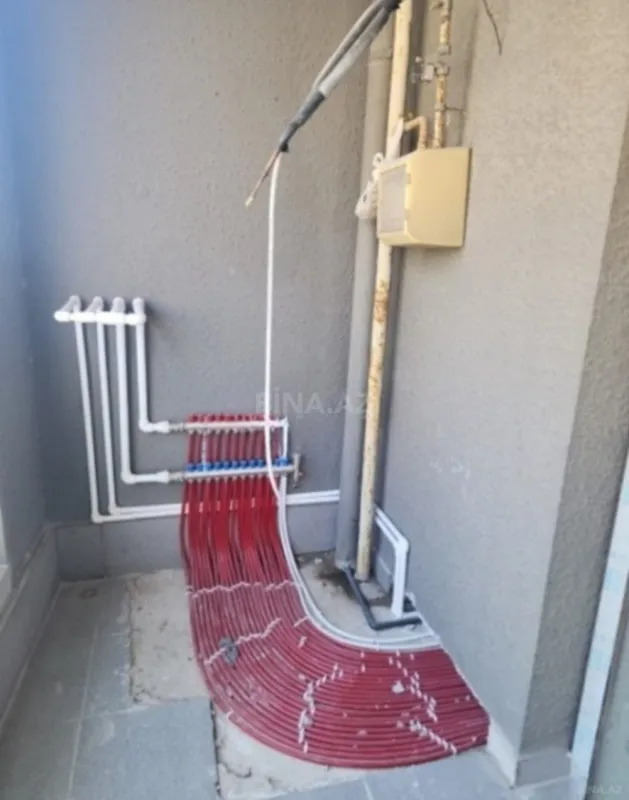 Satılır 3 otaqlı mənzil 148 m²