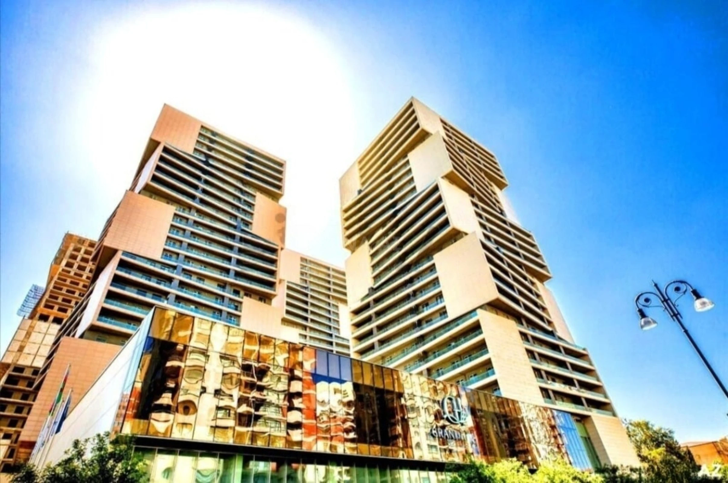 Satılır 3 otaqlı mənzil 148 m²